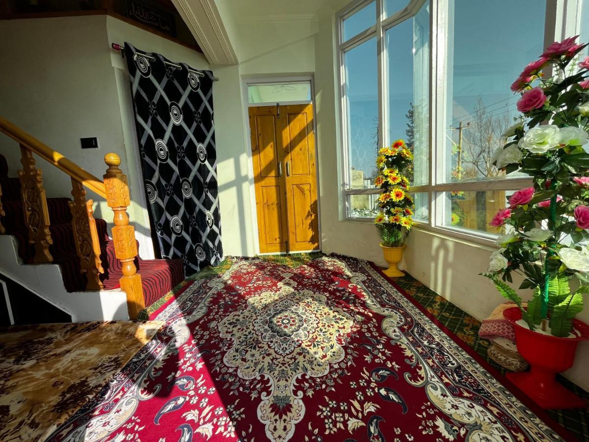 Everest Guest House Gulmarg Exterior foto